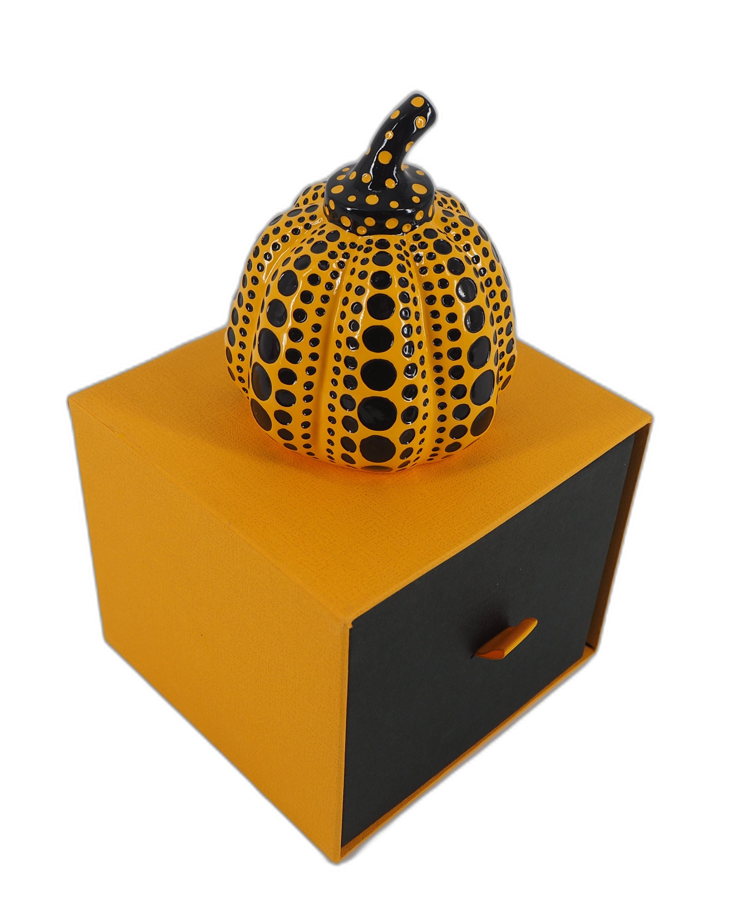 LGYKUMEG Yayoi Kusama Sculpture De Citrouille Statue Statue Ornement Botanical Jardin Du00e9coration Artistes Modern Sculpture Dot Art Accueil Accessoires Accessoires De Bureau,Jaune