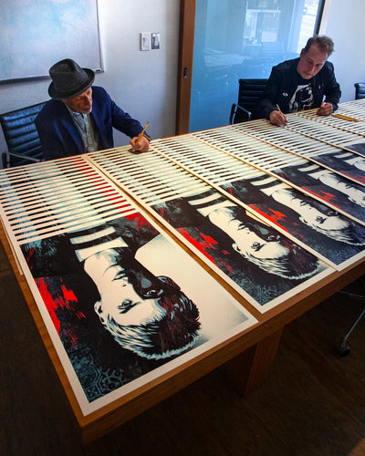 Shepard FAIREY : The Tranquility of Solitude (Paul Weller), Sérigraphie originale (photo de détail 8) - Crédit photo : Galerie Art.Paris