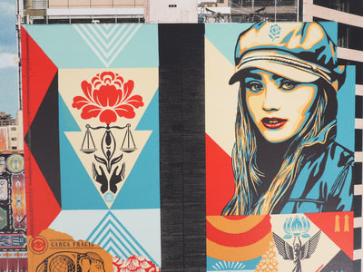 Shepard FAIREY : Carga Fragil Mural, Lithographie originale signée