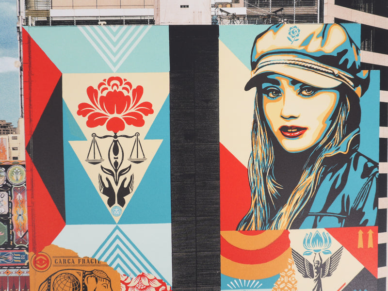 Shepard FAIREY : Carga Fragil Mural, Lithographie originale signée