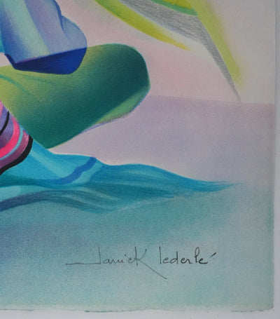 Janick LEDERLE : Femme aux fleurs roses, Lithographie originale signée