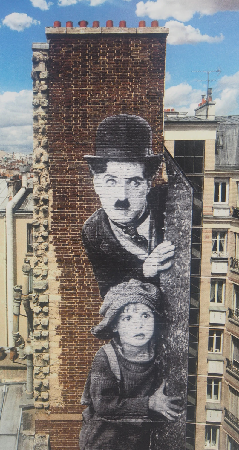  JR : Chaplin, le Kid (Unframed), Lithographie originale (photo de détail 4) - Crédit photo : Galerie Art.Paris