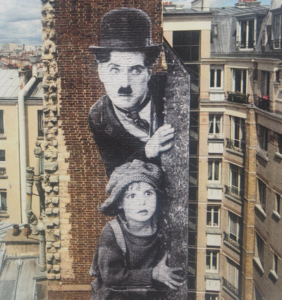  JR : Chaplin, le Kid (Unframed), Lithographie originale (photo de détail 5) - Crédit photo : Galerie Art.Paris