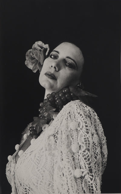 Irina IONESCO : Portrait aux raisins, oeuvre originale (photo de détail 2) - Crédit photo : Galerie Art.Paris