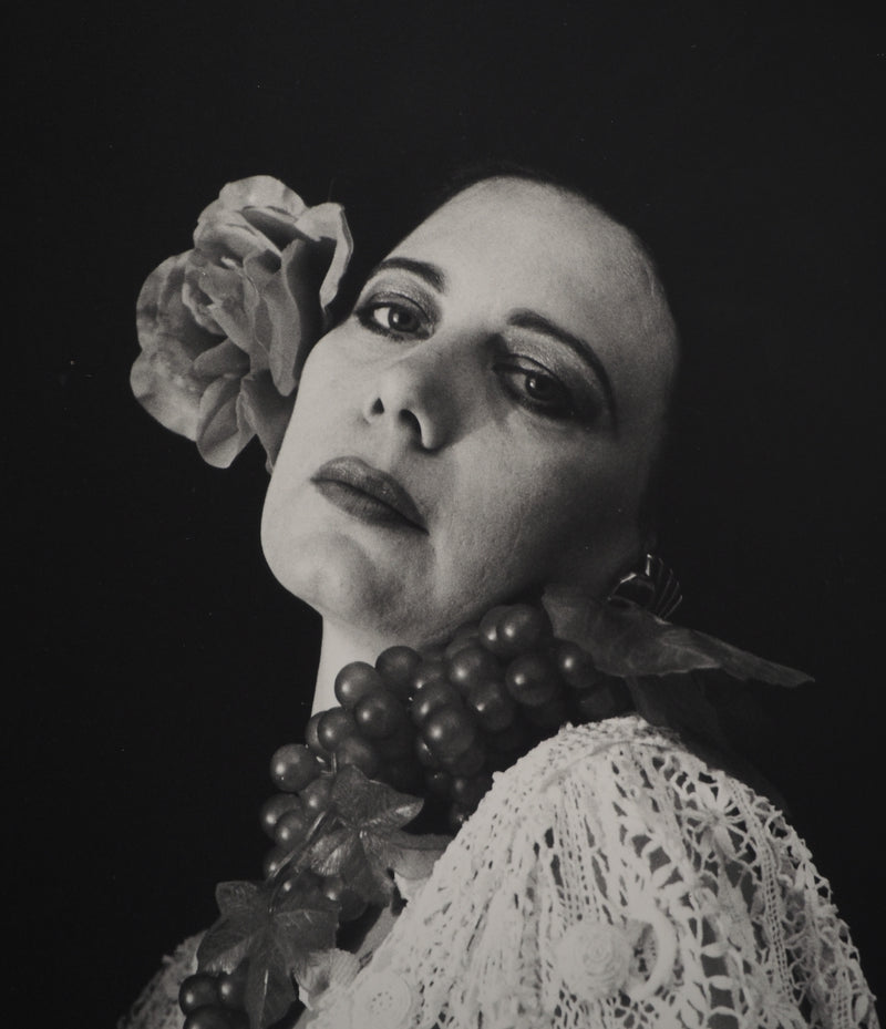 Irina IONESCO : Portrait aux raisins, oeuvre originale (photo de détail 3) - Crédit photo : Galerie Art.Paris