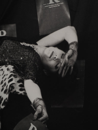 Irina IONESCO : L'évanouissement, oeuvre originale (photo de détail 3) - Crédit photo : Galerie Art.Paris
