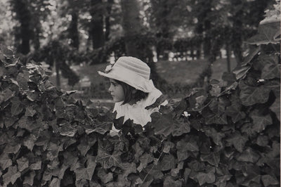 Irina IONESCO : Cache-cache, oeuvre originale (photo de détail 2) - Crédit photo : Galerie Art.Paris