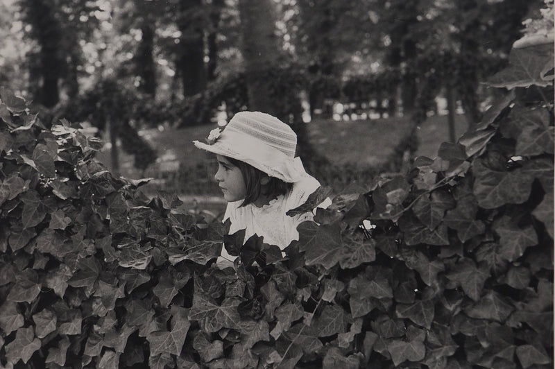 Irina IONESCO : Cache-cache, oeuvre originale (photo de détail 2) - Crédit photo : Galerie Art.Paris