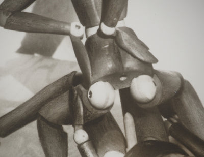 MAN RAY : Mr and Mrs Woodman (Vue de dos), oeuvre originale (photo de détail 5) - Crédit photo : Galerie Art.Paris