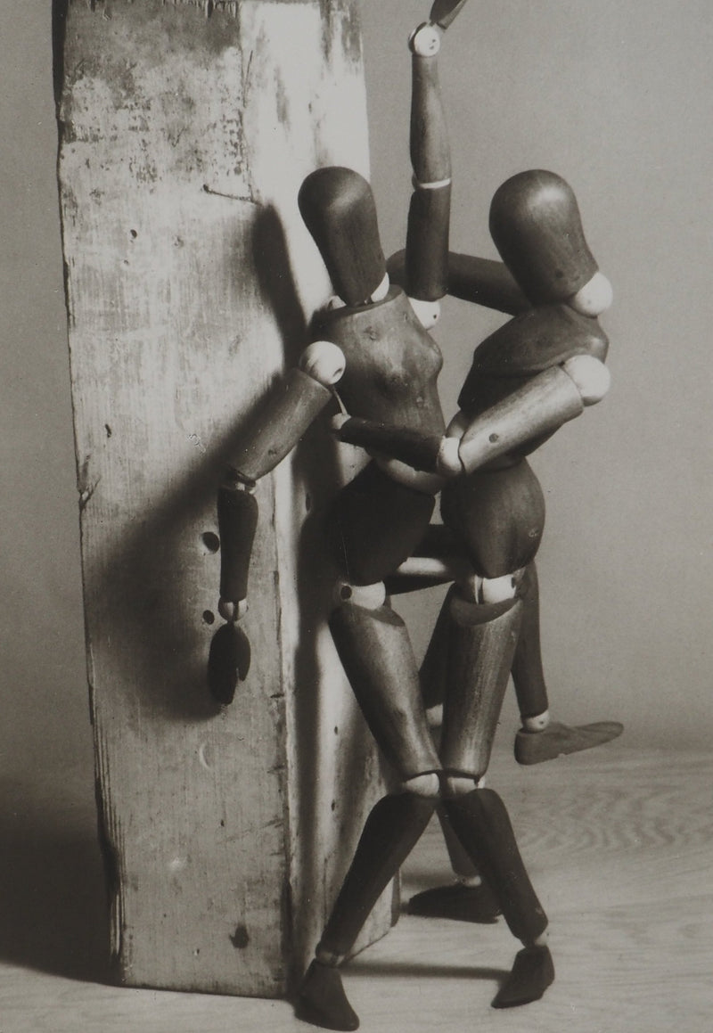 MAN RAY : Mr and Mrs Woodman (Contre le mur), oeuvre originale (photo de détail 3) - Crédit photo : Galerie Art.Paris