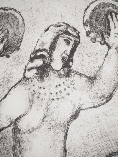 Marc CHAGALL : La sœur de Moïse célèbre la libération d'Israël, Héliogravure originale (photo de détail 3) - Crédit photo : Galerie Art.Paris