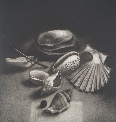 Erling Longva VALTYRSON : Nature morte aux coquillages, Gravure originale (photo de détail 4) - Crédit photo : Galerie Art.Paris