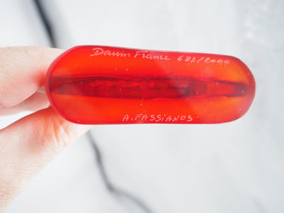 Alekos FASSIANOS : Kallisti rouge, Sculpture en pate de cristal signée