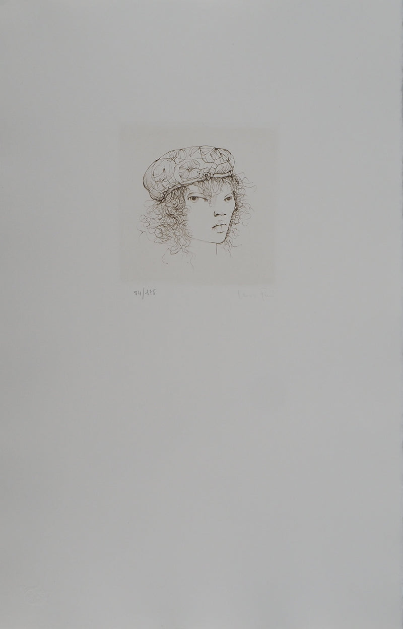 Leonor FINI : Beret à fleur, Gravure originale (photo de détail 2) - Crédit photo : Galerie Art.Paris