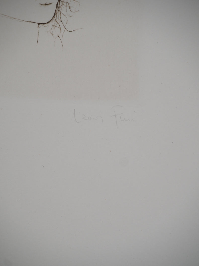 Leonor FINI : Beret à fleur, Gravure originale (photo de détail 3) - Crédit photo : Galerie Art.Paris