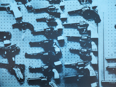 Jacques MONORY : Les pistolets, Sérigraphie originale (photo de détail 4) - Crédit photo : Galerie Art.Paris
