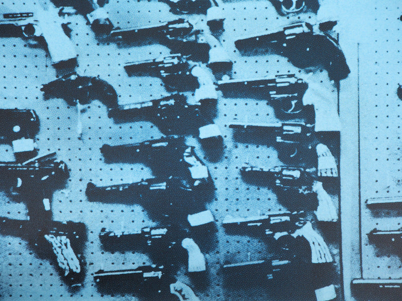 Jacques MONORY : Les pistolets, Sérigraphie originale (photo de détail 4) - Crédit photo : Galerie Art.Paris