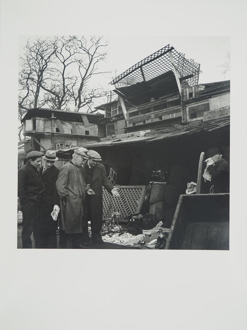 Dora MAAR : La Friche à Montmartre, la petite brocante, Photographie originale