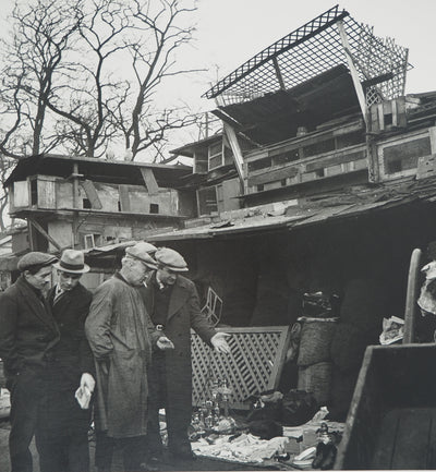 Dora MAAR : La Friche à Montmartre, la petite brocante, Photographie originale