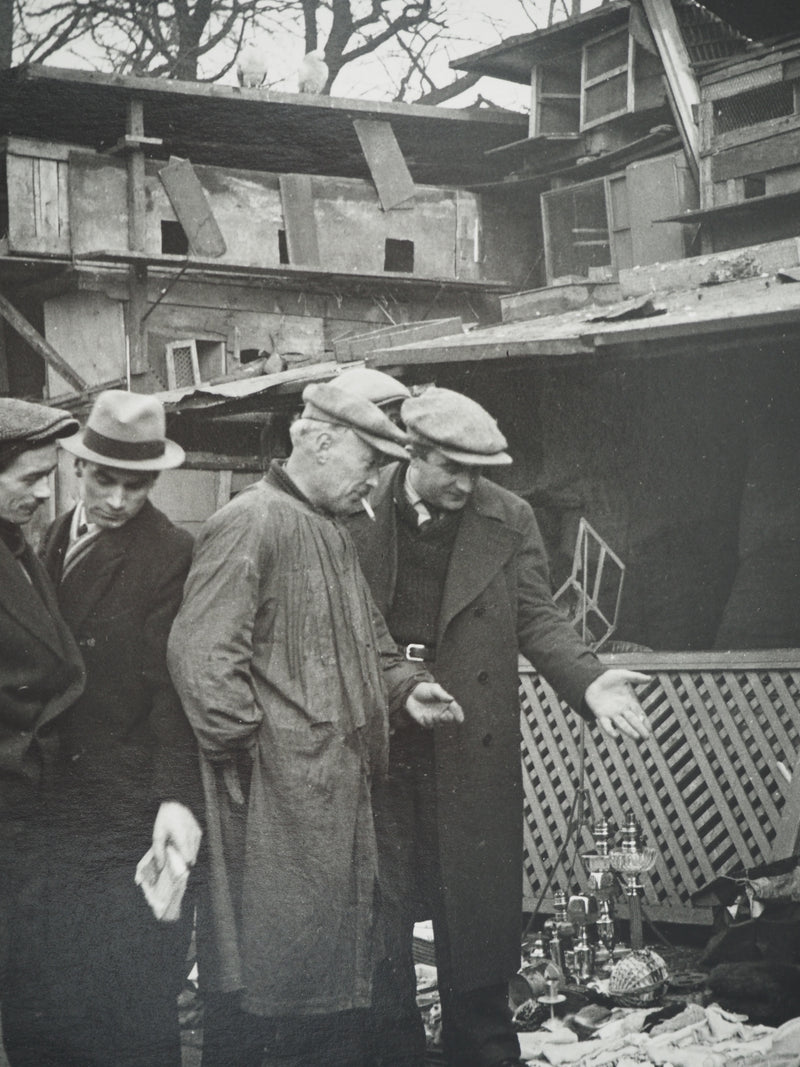 Dora MAAR : La Friche à Montmartre, la petite brocante, Photographie originale