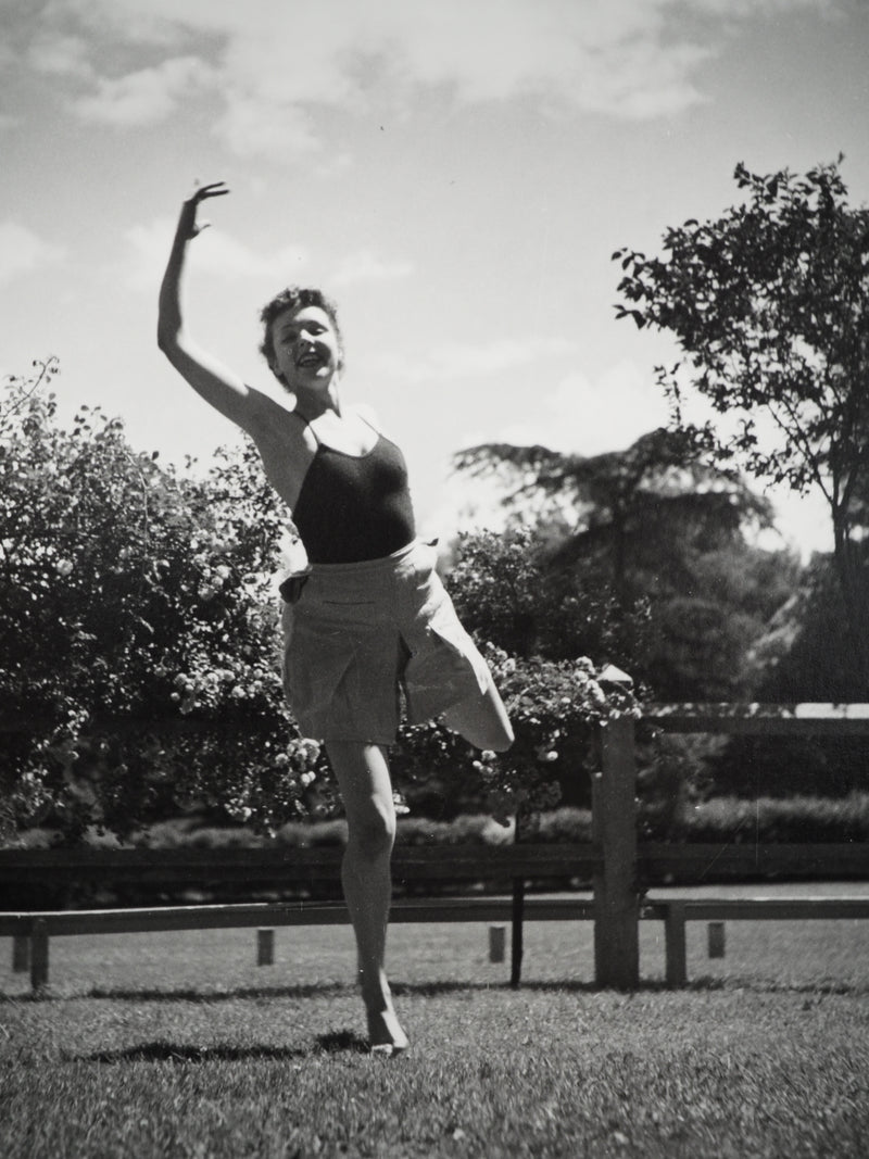 Dora MAAR : Danse et étirements, Photographie originale