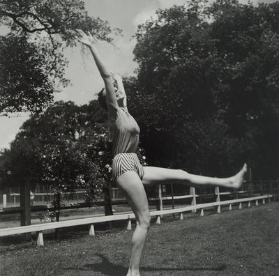 Dora MAAR : Saut de joie, Photographie originale