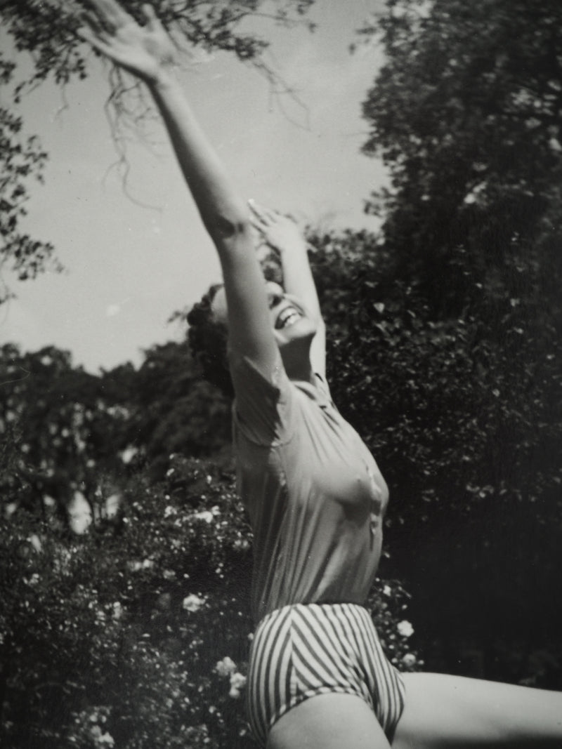 Dora MAAR : Saut de joie, Photographie originale