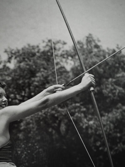 Dora MAAR : Le tir à l'arc, Photographie originale (Copie)