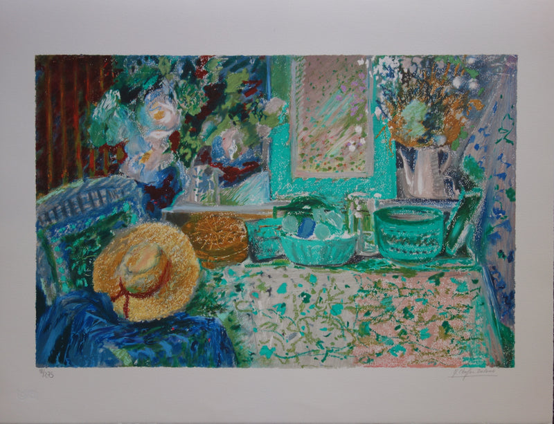 Yvonne CHEFFER DELOUIS : Nature morte au chapeau, Lithographie originale (vue générale) - Crédit photo : Galerie Art.Paris