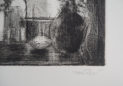 Bernard MARTELET : Nature morte et figure mystérieuse - Gravure (détail)