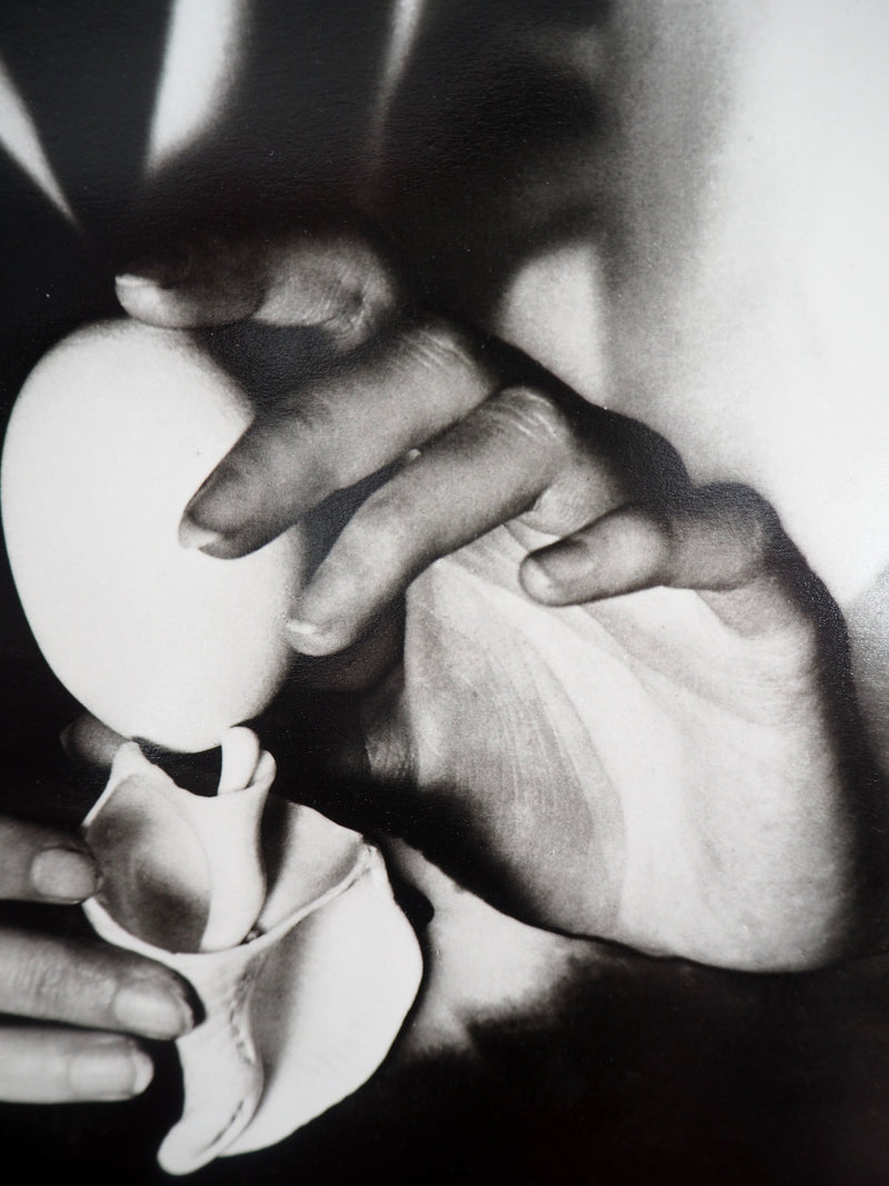  MAN RAY : Composition surréaliste, oeuvre originale (photo de détail 6) - Crédit photo : Galerie Art.Paris
